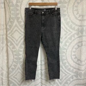 Old Navy Faded Black Extra High Rise Rockstar Super Skinny Stretch Raw Hem Jeans